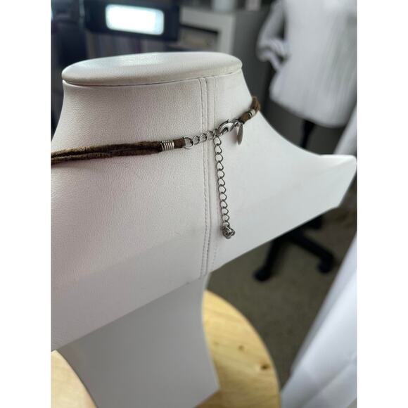 Lia Sophia necklace signed costume jewelry suede gray in silver tone setting - Picture 5 of 13